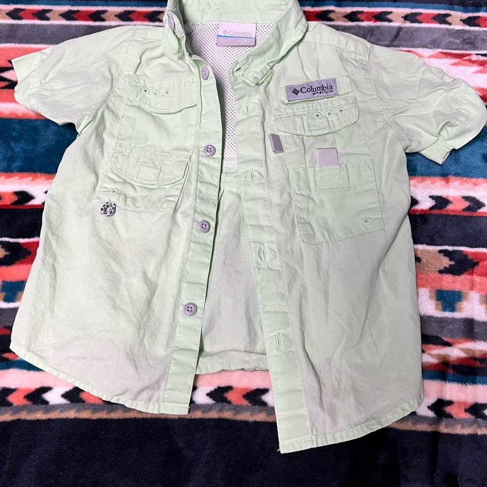 Columbia Green Button Down Shirt Classic Design